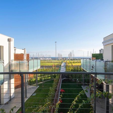 H11 Luxury 12B Porto - Piscina - Jacuzzi Lejlighed Santo Stefano al Mare Eksteriør billede