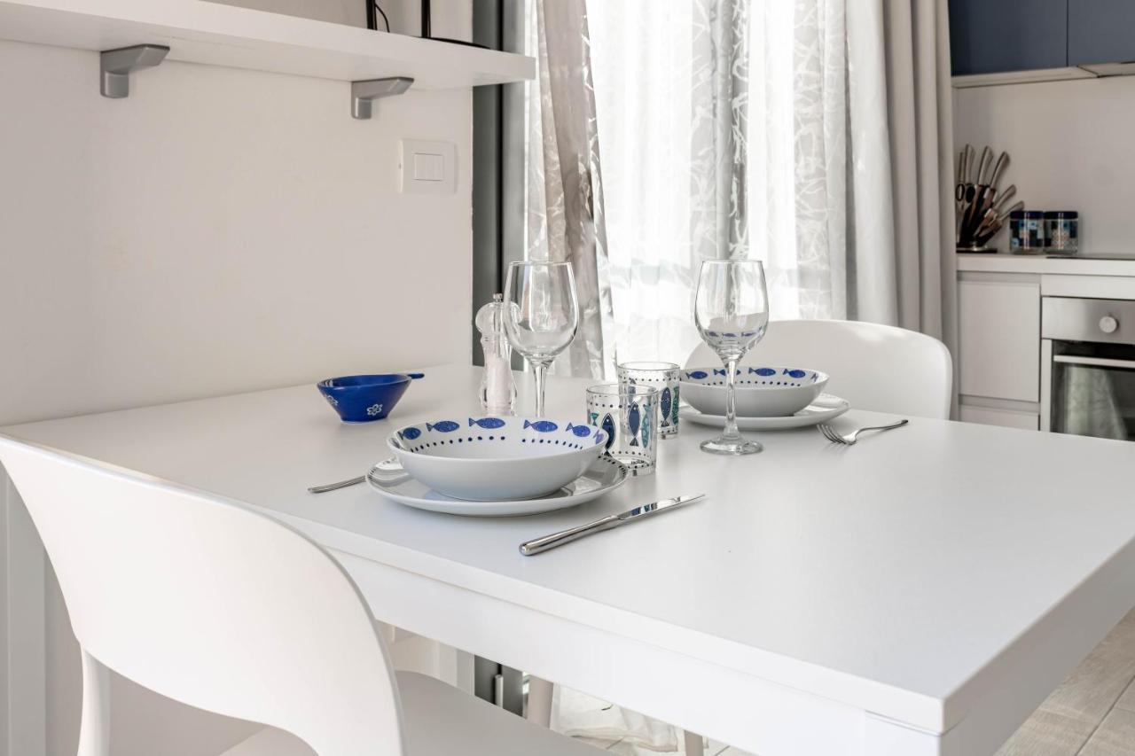 H11 Luxury 12B Porto - Piscina - Jacuzzi Lejlighed Santo Stefano al Mare Eksteriør billede
